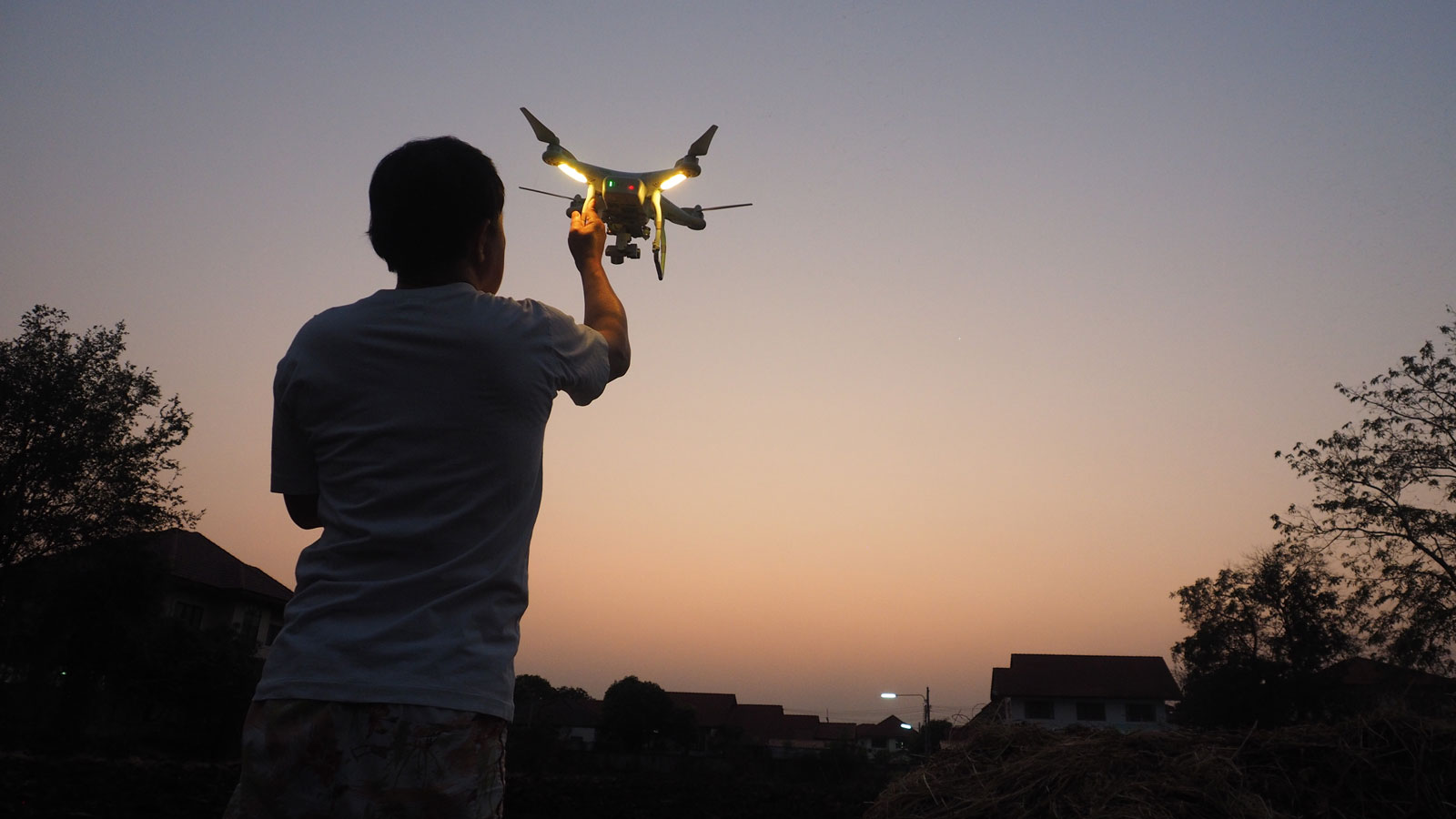 Les dette før du skaffer barnet ditt en drone | Barnevakten
